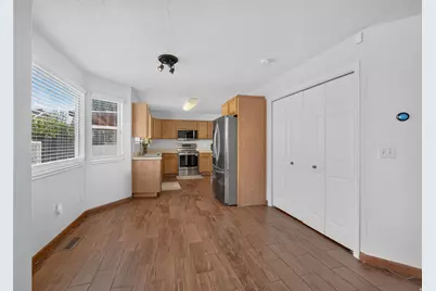 1746 W Irie Ln, Salt Lake City, UT 84116 - Photo 9