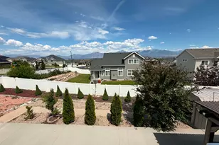 7413 S 5810 W, West Jordan, UT 84081 - Photo 13