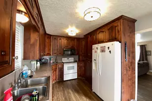 235 S 100 E, Vernal, UT 84078 - Photo 3