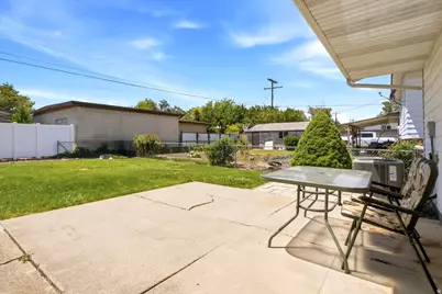 2041 W Mantle Ave, Taylorsville, UT 84129 - Photo 17