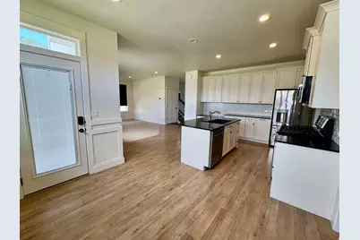 104 W Glenna Way, Farmington, UT 84025 - Photo 11