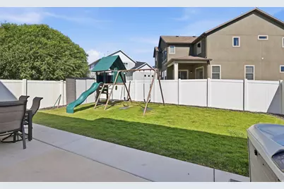 2104 E Heritage Dr, Spanish Fork, UT 84660 - Photo 31