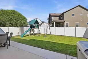 2104 E Heritage Dr, Spanish Fork, UT 84660 - Photo 31