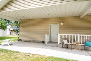 468 S 100 E, Hyrum, UT 84319 - Photo 55