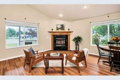 468 S 100 E, Hyrum, UT 84319 - Photo 5