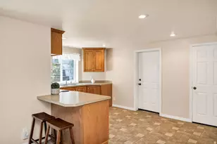 468 S 100 E, Hyrum, UT 84319 - Photo 33