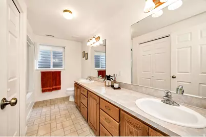 468 S 100 E, Hyrum, UT 84319 - Photo 39