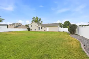 544 N Woods Dr W, Lehi, UT 84043 - Photo 19