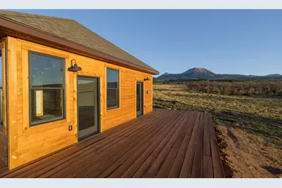 142 N Porcupine Ln, La Sal, UT 84530 - Photo 19