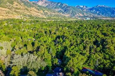 2571 E Hillsden Dr S, Salt Lake City, UT 84117 - Photo 17
