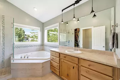2819 S Silver Fox Ln, Saratoga Springs, UT 84045 - Photo 19