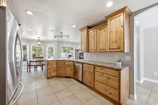 2819 S Silver Fox Ln, Saratoga Springs, UT 84045 - Photo 13