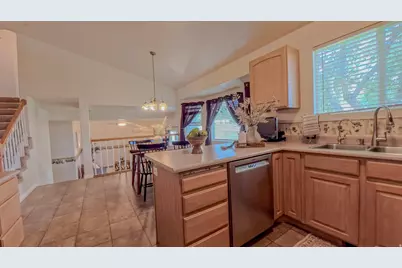469 W 600 S, Tooele, UT 84074 - Photo 11