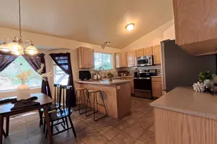 469 W 600 S, Tooele, UT 84074 - Photo 9