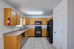 989 S 1010 W, Tooele, UT 84074 - Photo 5