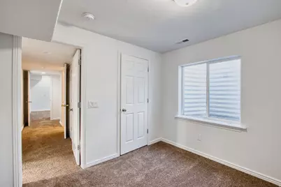 989 S 1010 W, Tooele, UT 84074 - Photo 11