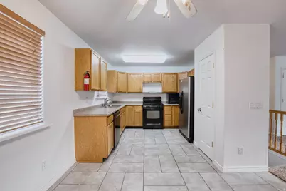 989 S 1010 W, Tooele, UT 84074 - Photo 5