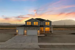 2821 N Scarlet Rd, Eagle Mountain, UT 84005 - Photo 3