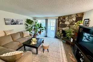 200 E Maple St S, Murray, UT 84107 - Photo 3