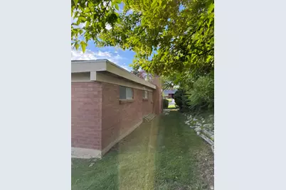 964 E 5290 S, Murray, UT 84117 - Photo 7