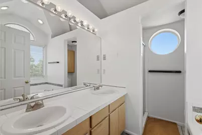 5788 S Walden Ridge Dr, Murray, UT 84123 - Photo 17