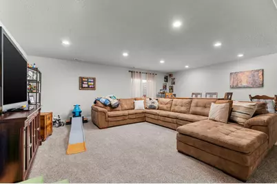 10025 S Snead Ln, South Jordan, UT 84009 - Photo 19