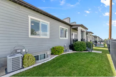 10025 S Snead Ln, South Jordan, UT 84009 - Photo 29