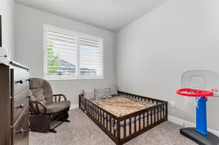 10025 S Snead Ln, South Jordan, UT 84009 - Photo 13