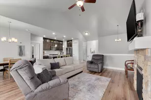10025 S Snead Ln, South Jordan, UT 84009 - Photo 5