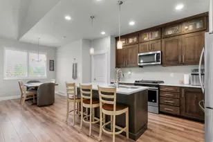 10025 S Snead Ln, South Jordan, UT 84009 - Photo 3