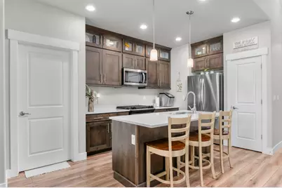 10025 S Snead Ln, South Jordan, UT 84009 - Photo 3