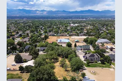 10717 S 1225 E, Sandy, UT 84094 - Photo 9