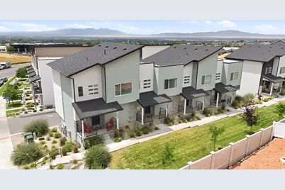 1639 E Indigo Loop N, Layton, UT 84041 - Photo 15