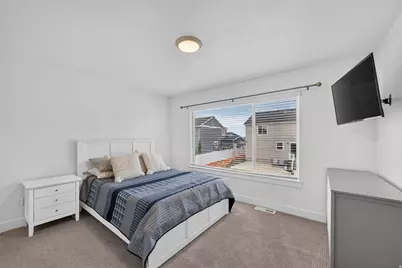 1639 E Indigo Loop N, Layton, UT 84041 - Photo 9