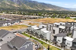 1639 E Indigo Loop N, Layton, UT 84041 - Photo 17