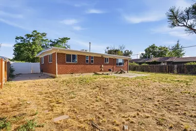 2355 E 7645 S, Cottonwood Heights, UT 84121 - Photo 33