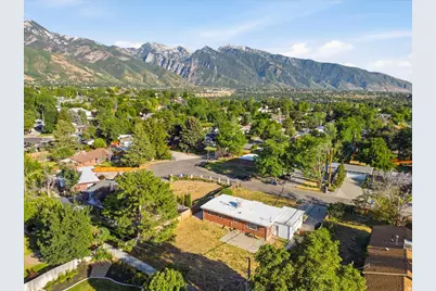 2355 E 7645 S, Cottonwood Heights, UT 84121 - Photo 35