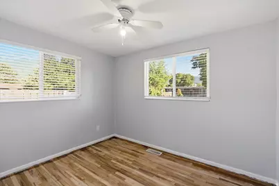 2355 E 7645 S, Cottonwood Heights, UT 84121 - Photo 27