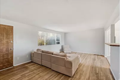 2355 E 7645 S, Cottonwood Heights, UT 84121 - Photo 9