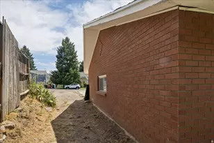 1093 Cambridge Rd, Kaysville, UT 84037 - Photo 43