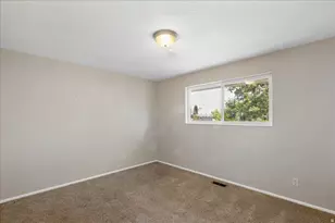 1093 Cambridge Rd, Kaysville, UT 84037 - Photo 19