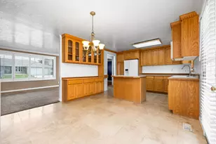 2506 W Easton St, Taylorsville, UT 84129 - Photo 9
