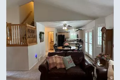 6685 W Feulner Ct S, West Valley, UT 84128 - Photo 9