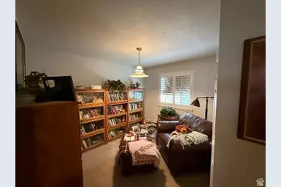6685 W Feulner Ct S, West Valley, UT 84128 - Photo 17