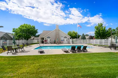 4732 W Villa View Dr S #UNIT D, West Valley, UT 84120 - Photo 23