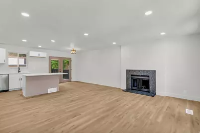 759 S Pitford Dr W, Centerville, UT 84014 - Photo 7