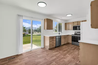 4841 S 3475 W, Taylorsville, UT 84129 - Photo 3