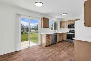 4841 S 3475 W, Taylorsville, UT 84129 - Photo 3