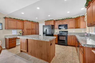 422 S 1040 East Rd E, American Fork, UT 84003 - Photo 13