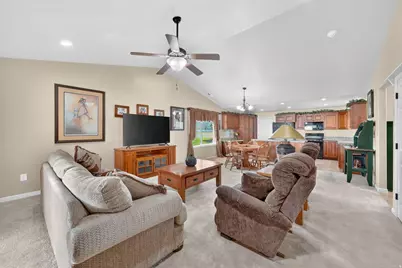 422 S 1040 East Rd E, American Fork, UT 84003 - Photo 5